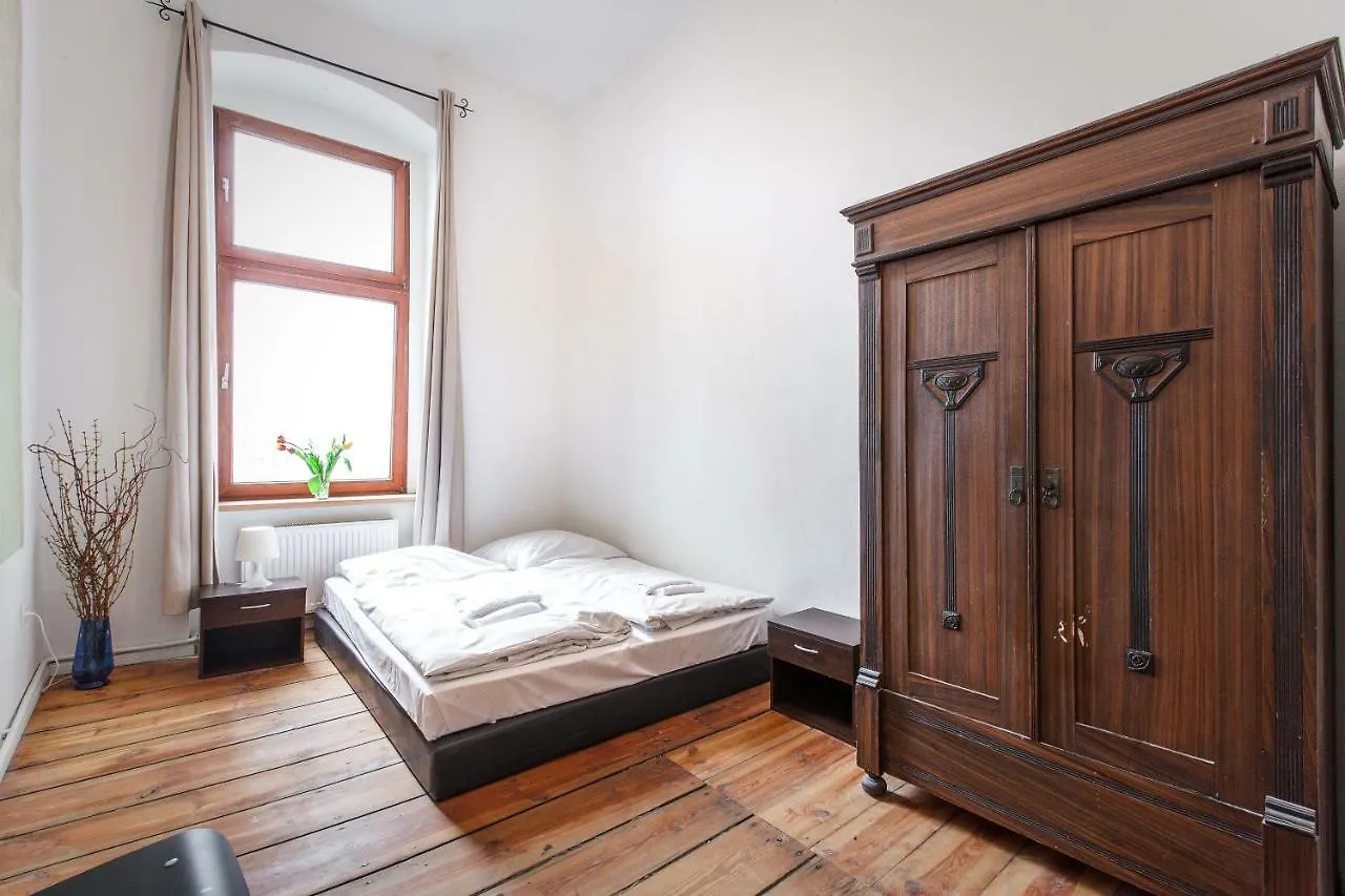 3 Bedroom Apartment Berlino